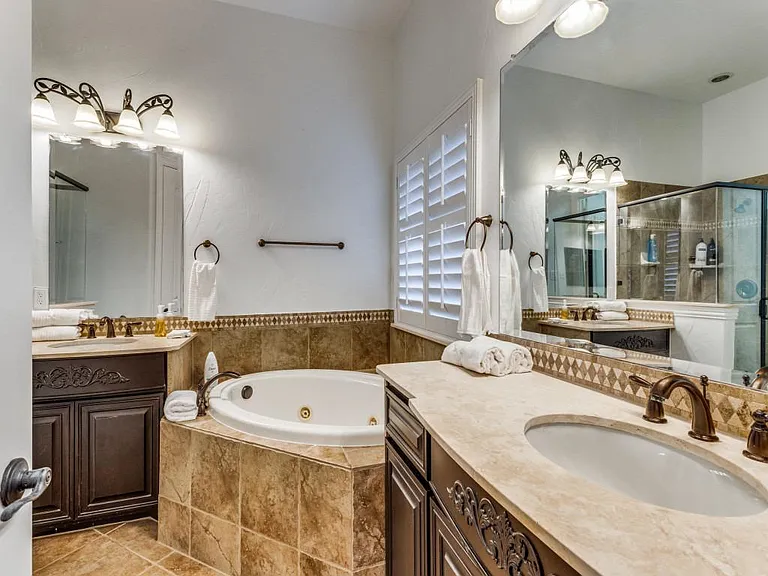 7935 Osborn Pkwy — Photo 24