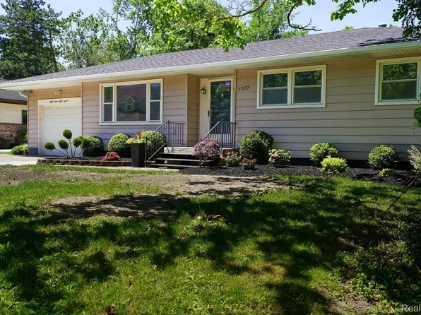 3337 Talbot Dr, Troy, MI 48083