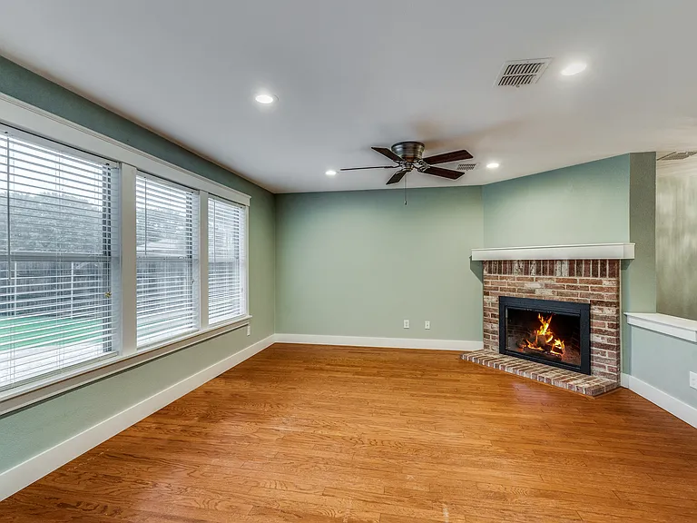 2613 Hidden Valley Dr — Photo 6