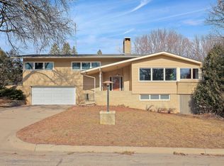 7 Botsford Cir, Faribault, MN 55021