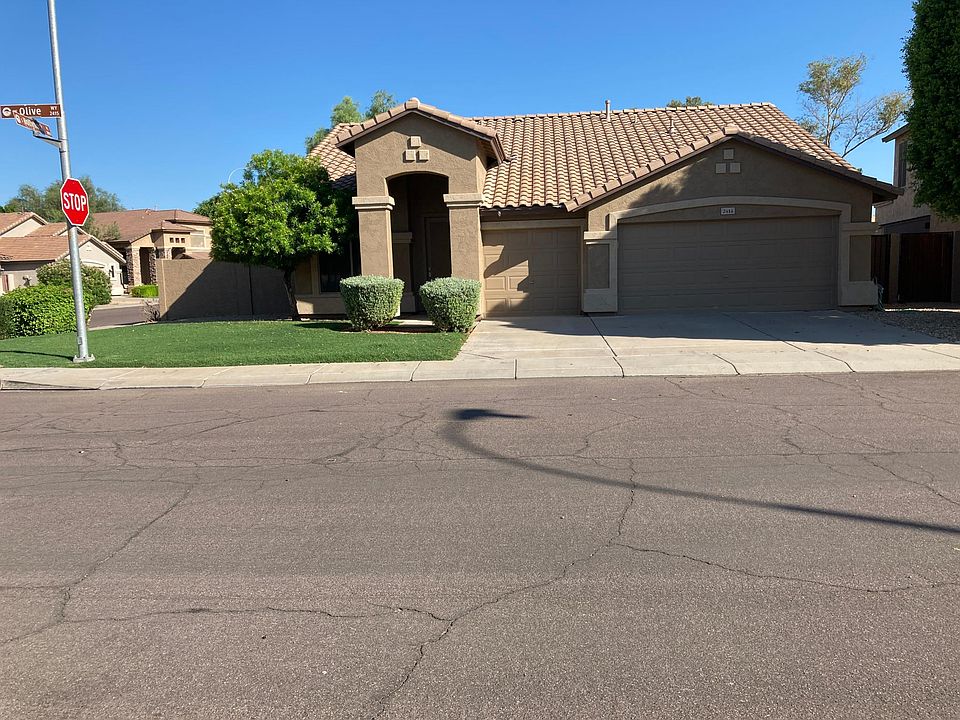 1st image of 2414 W Olive Way