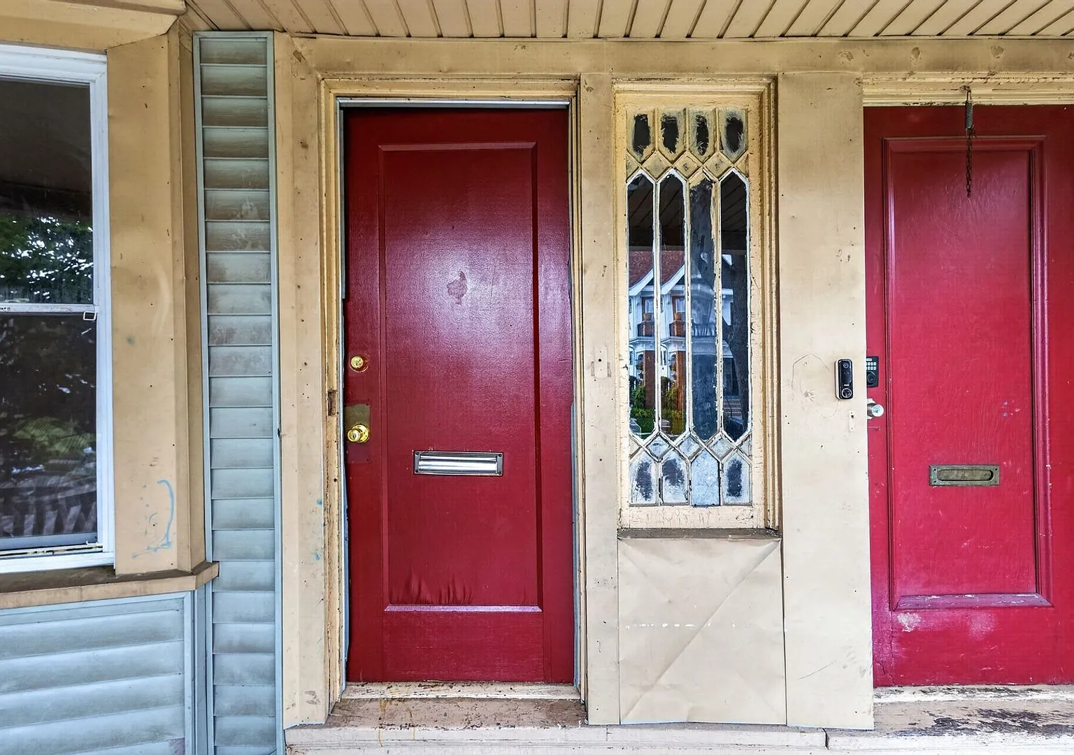Charming 3BR Duplex in Milwaukee — Photo 2