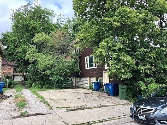 1st image of 315 Burkhardt Ct
