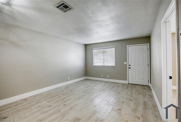 1st image of 317 S 9th St APT 3