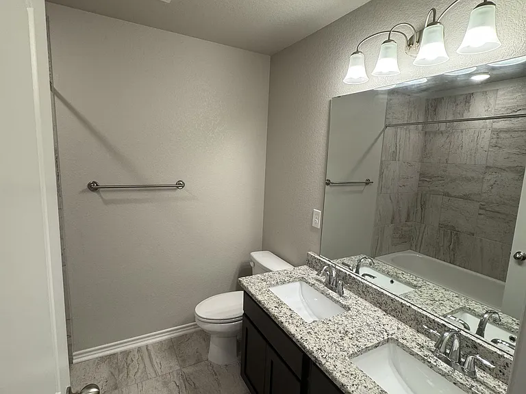 720 Westfield Blvd — Photo 12