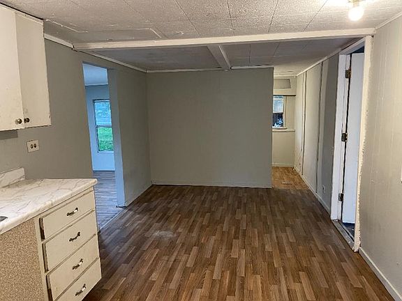 3rd image of 3314 Pine Needle Dr