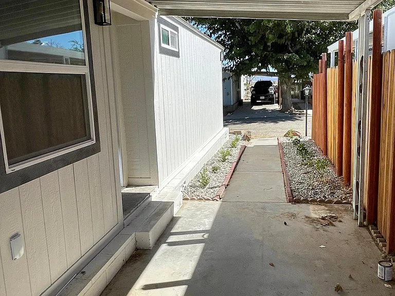 4568 W Rosamond Blvd #10 — Photo 14