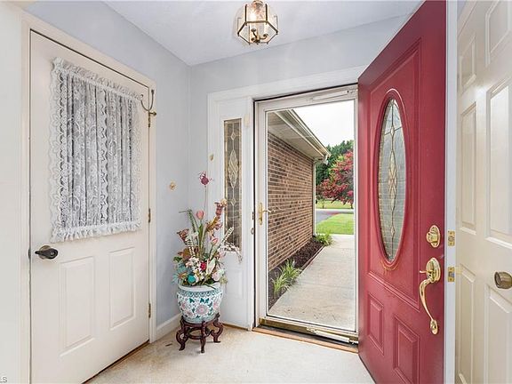 2nd image of 1141 Kingswood Dr