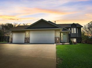 23173 Dahlia St NW, Saint Francis, MN 55070