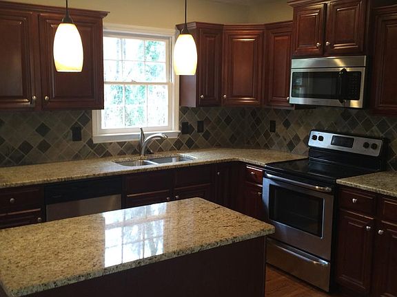 5th image of 508 Finch Ct
