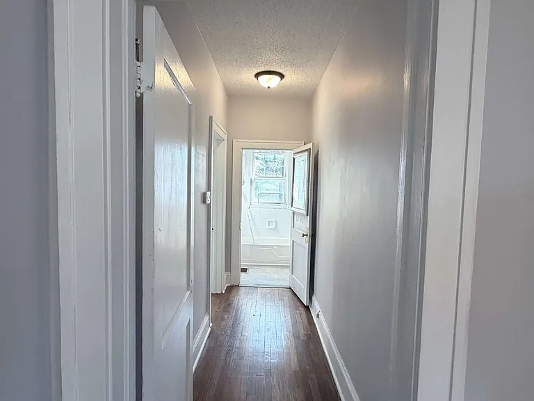 25 Walton St — Photo 20