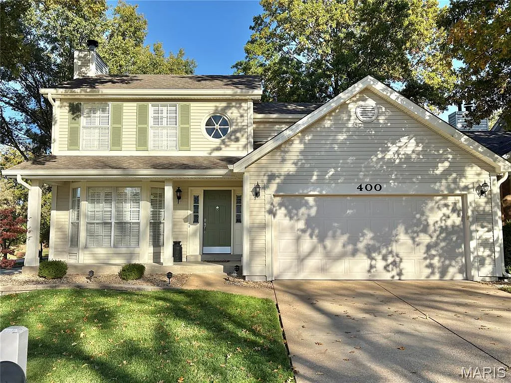 400 Hunters Crossing Ct photo 1