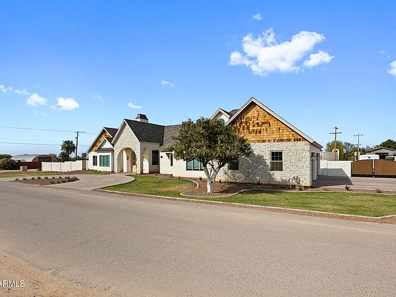 5th image of 18212 E NAVAJO Drive