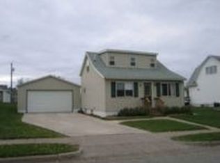 465 Harrison St, Lewiston, MN 55952