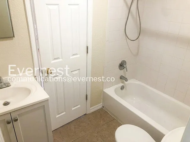 715 W Ohio Ave — Photo 6