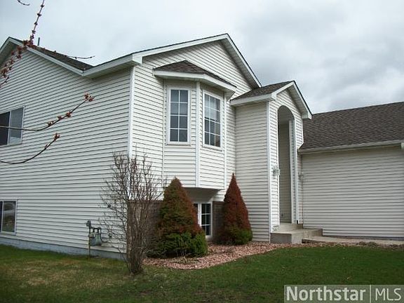 2nd image of 2953 Meadow Brook Dr