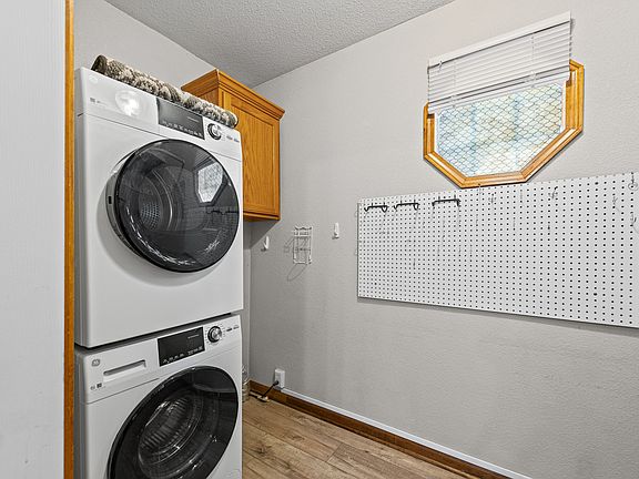 3rd image of 11205 N McGee St #11205