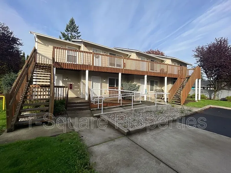 717 Cedar Ave #202 — Photo 12
