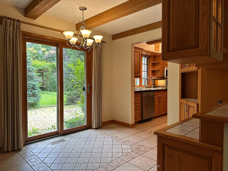 467 Kitty Murray Ln — Photo 10