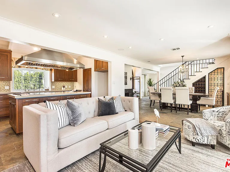 17108 Oak View Dr — Photo 11