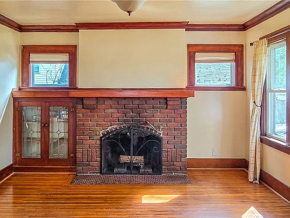 4th image of 24 Hager Rd