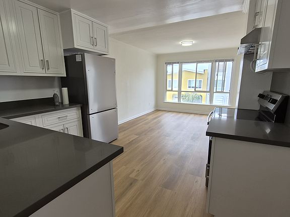 3rd image of 846 46th Ave #846