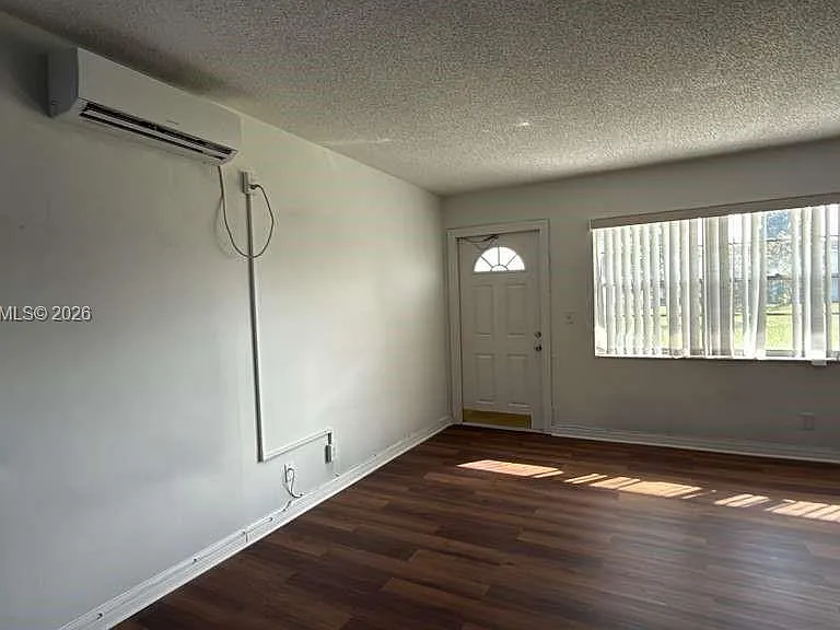 104 E Easthampton E #104 — Photo 1
