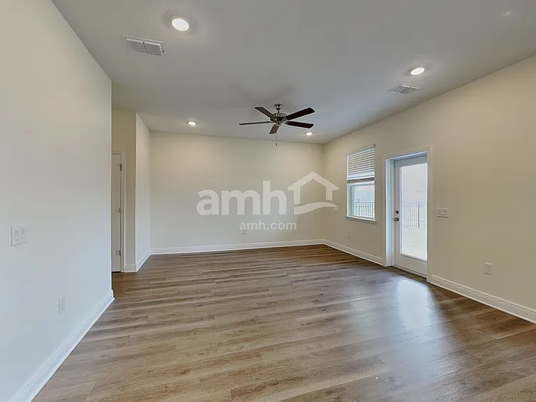 1774 Meadowgrove Ave — Photo 5