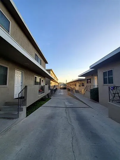 620 E Imperial Ave #2 — Photo 20