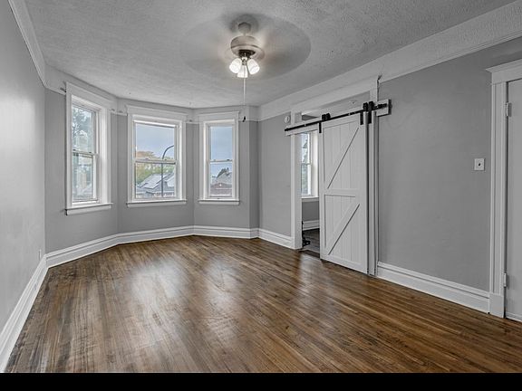 3rd image of 1333 S 57th Ave #2