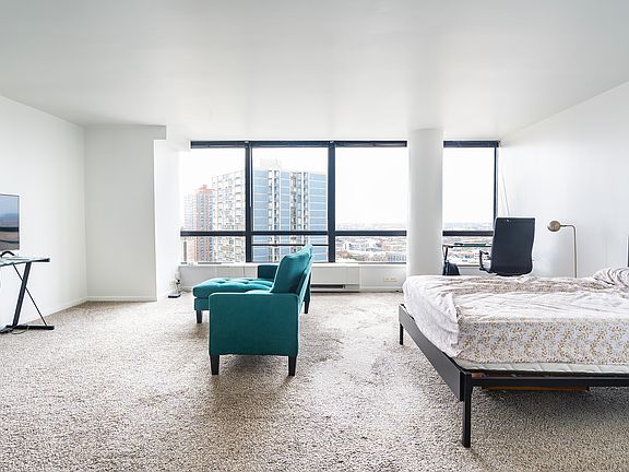 4th image of 5415 N Sheridan Rd APT 2003