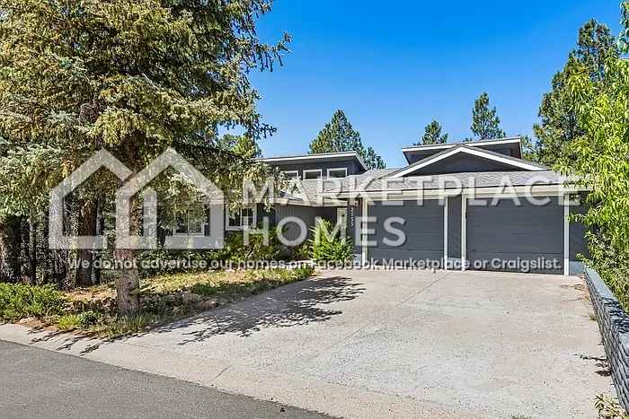 5 bed, 3.5 bath, 4284 sqft, $4,175 — Photo 2