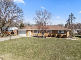 1078 Trianon Dr, Xenia, OH 45385