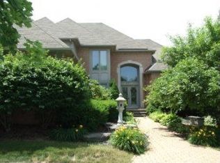 3374 Red Fox Ct, West Bloomfield, MI