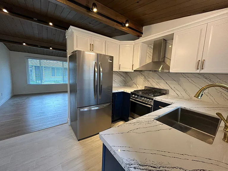 2323 San Juan Ave #3 — Photo 4