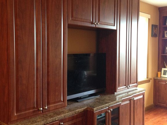 4th image of 211-02 75th Ave APT 6M