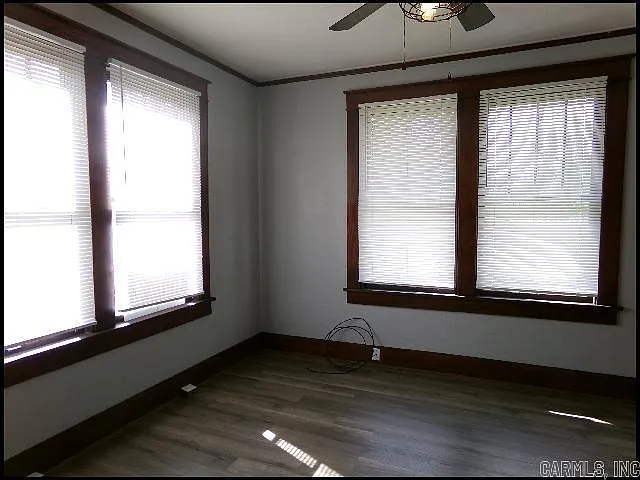 2100 Valmar St — Photo 7