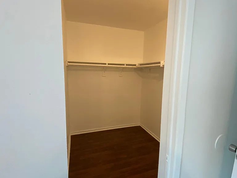 1012 S Tamarack Dr — Photo 5