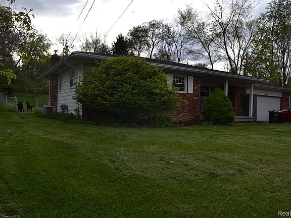 5th image of 8153 N State Rd