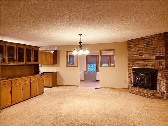 4th image of 12 Kirkby Cir