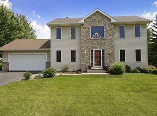 4369 Forest Rd, Saint Bonifacius, MN 55375