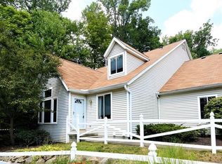 654 Hunters Trl #129, Akron, OH 44313