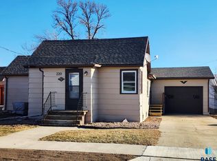 220 N Idaho St, Salem, SD 57058