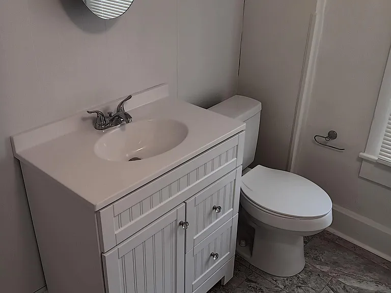 12 Monroe Ave — Photo 7