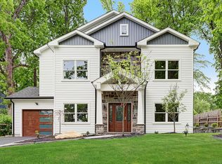 38 Crestview Hill Rd, Livingston, NJ 07039