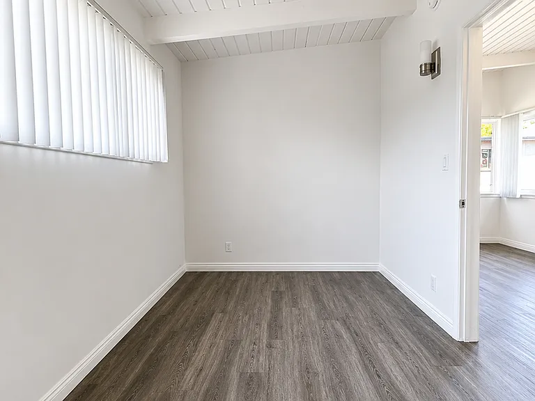 3729 Dunn Dr — Photo 5