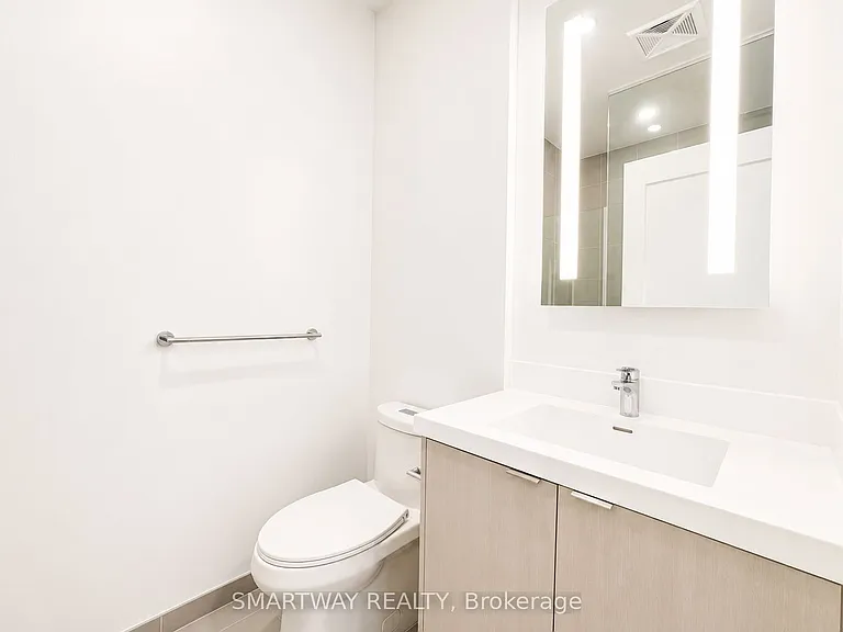 25 Cordova Ave #Penthouse 09 — Photo 25