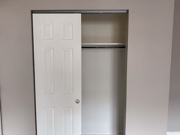 5th image of 105 Lincoln St APT 7