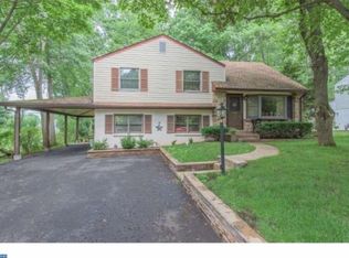 740 Woodlawn Dr, Lansdale, PA 19446