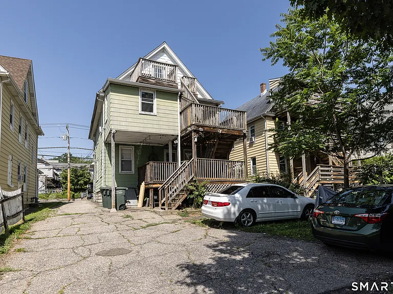 793 Brewster St #2 — Photo 17